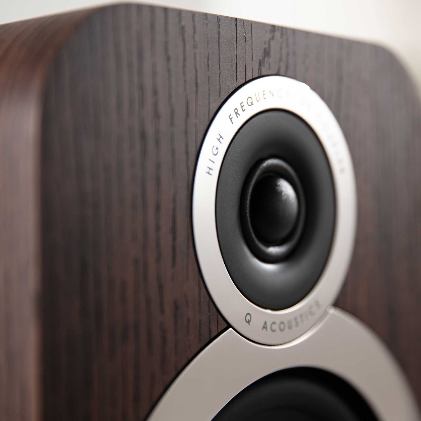 Q Acoustics 3030i Detail