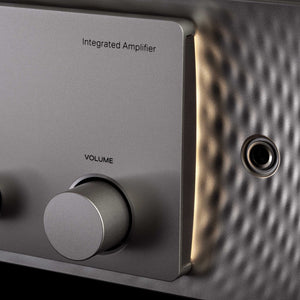 Marantz Model 30 Silver Detail