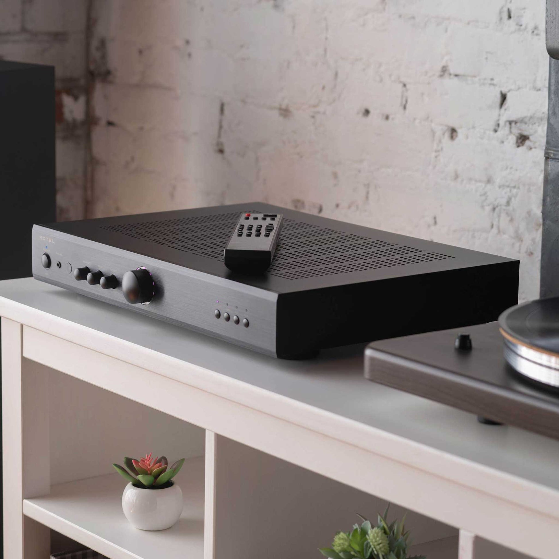 Rotel A8 With Turntable